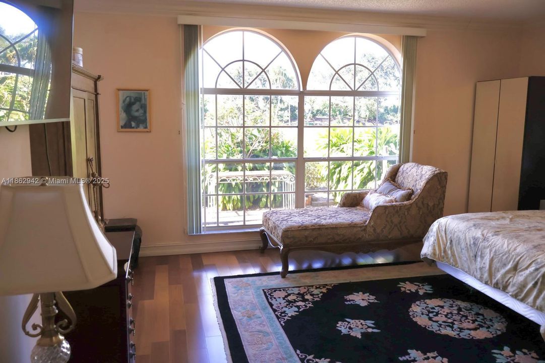 На продажу: $649,000 (2 спален, 2 ванн, 2059 Квадратных фут)