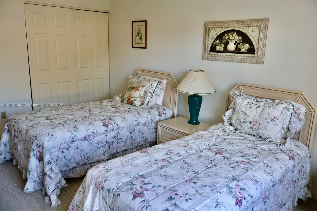 На продажу: $649,000 (2 спален, 2 ванн, 2059 Квадратных фут)