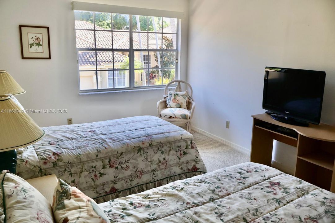 На продажу: $649,000 (2 спален, 2 ванн, 2059 Квадратных фут)