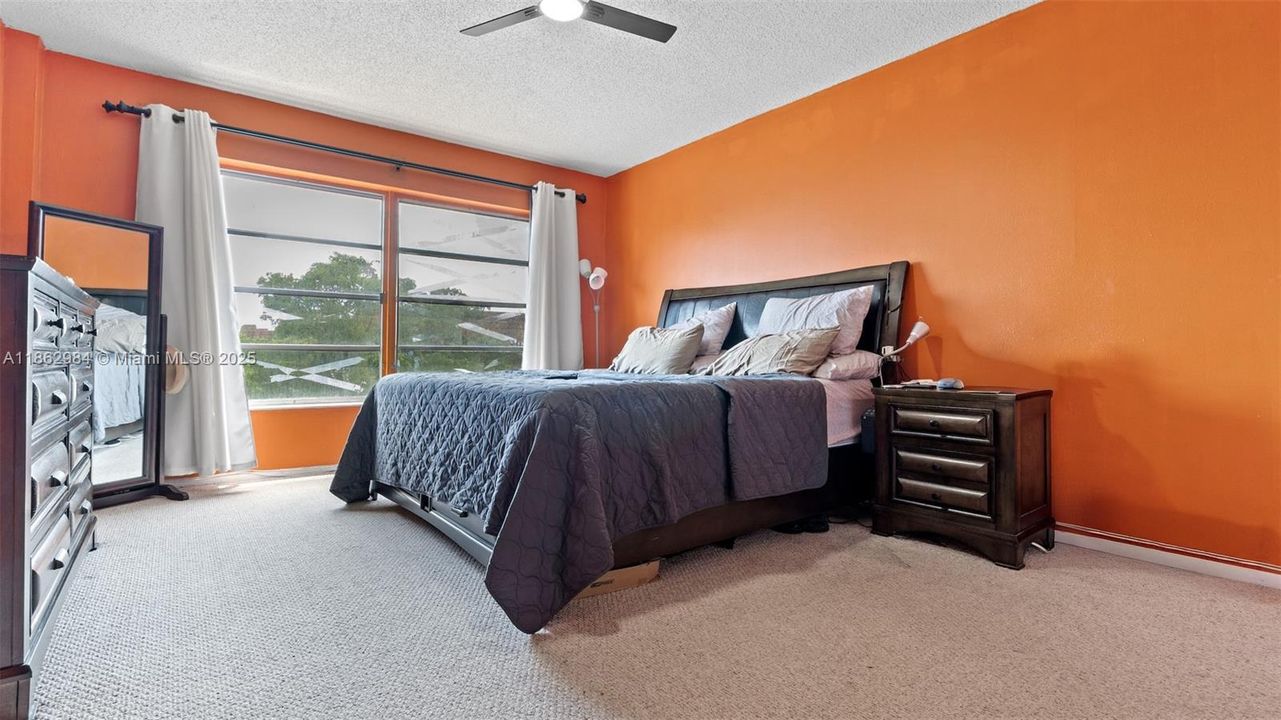 Active With Contract: $115,000 (2 beds, 2 baths, 1120 Square Feet)