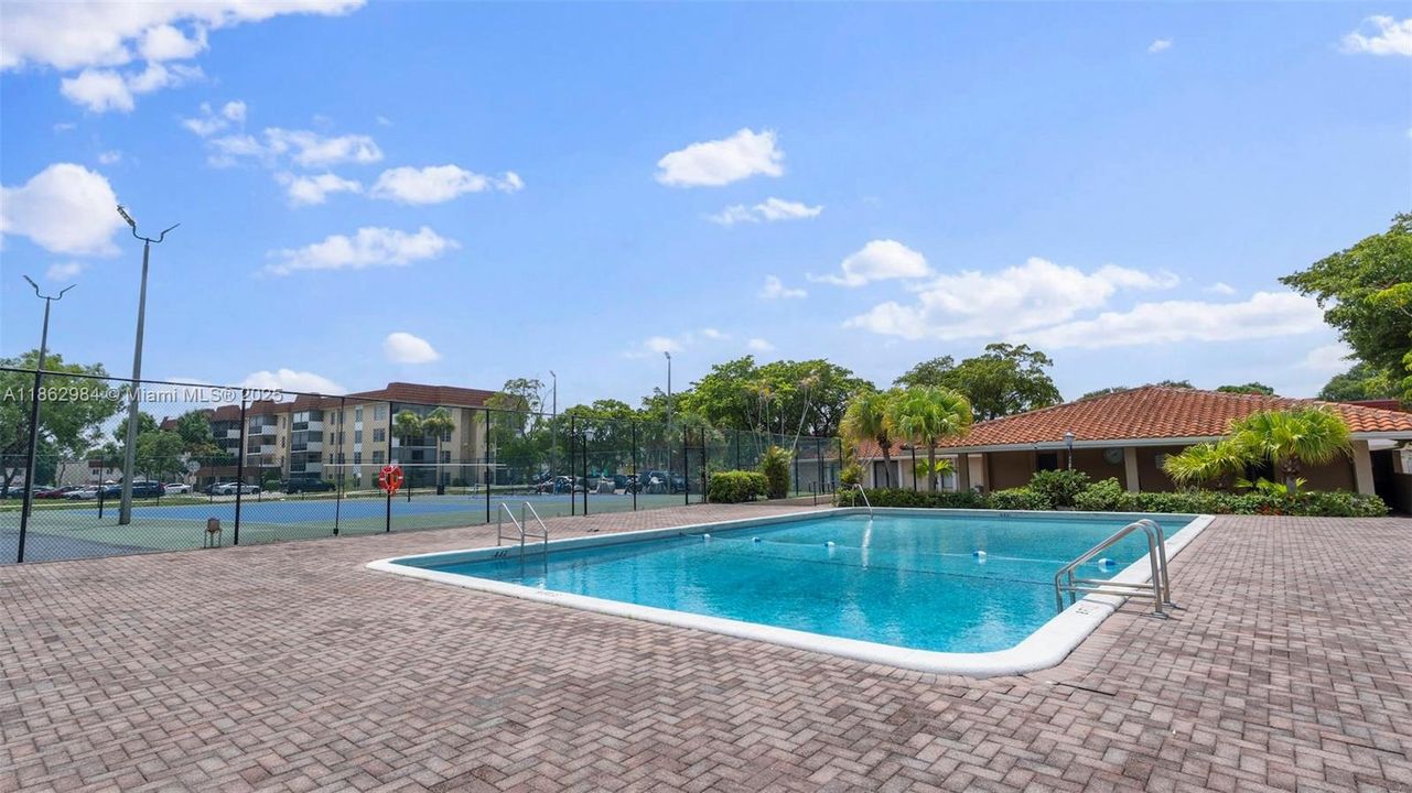 Active With Contract: $115,000 (2 beds, 2 baths, 1120 Square Feet)