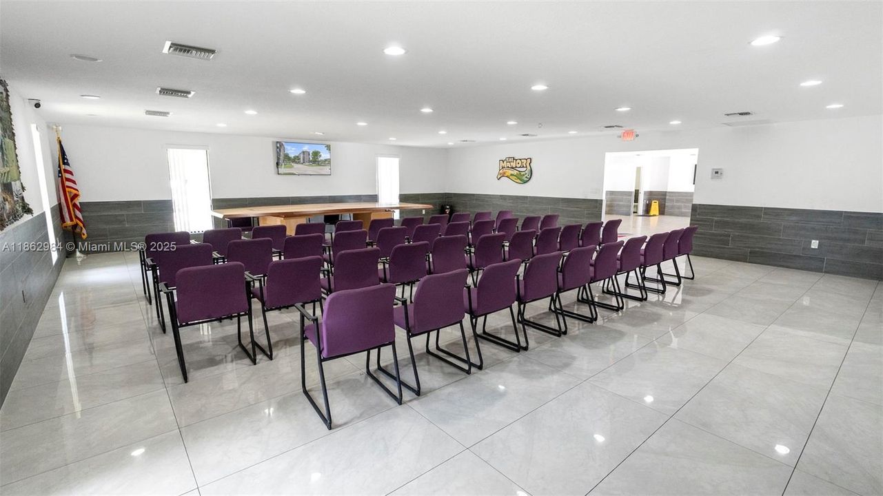 Active With Contract: $115,000 (2 beds, 2 baths, 1120 Square Feet)