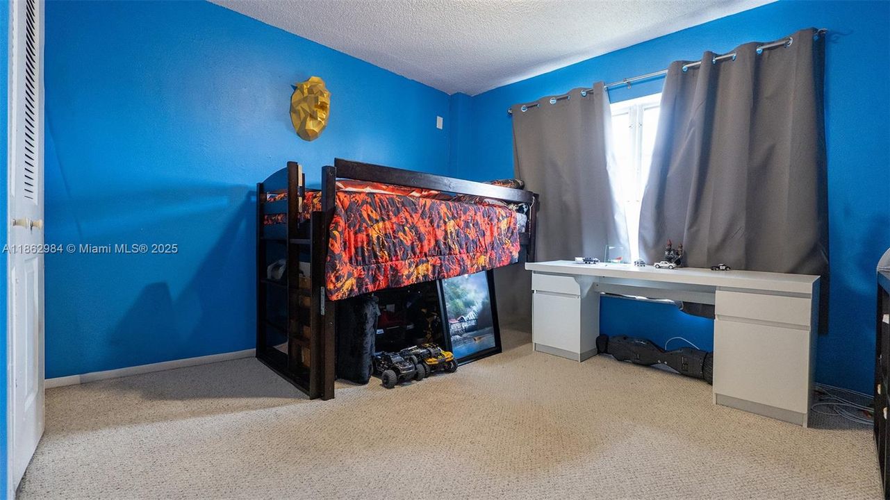 Active With Contract: $115,000 (2 beds, 2 baths, 1120 Square Feet)