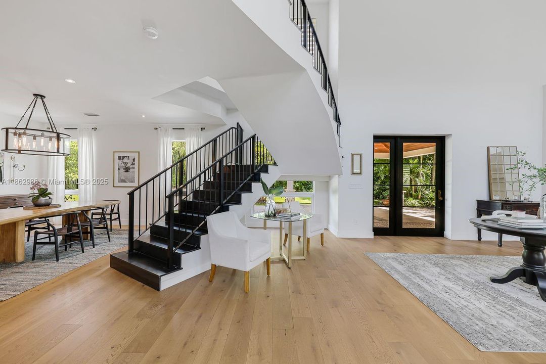 For Sale: $4,199,000 (5 beds, 4 baths, 4870 Square Feet)