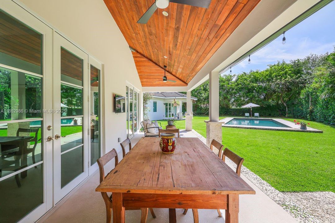 For Sale: $4,199,000 (5 beds, 4 baths, 4870 Square Feet)