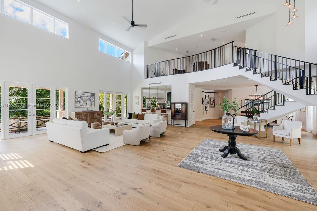 For Sale: $4,199,000 (5 beds, 4 baths, 4870 Square Feet)