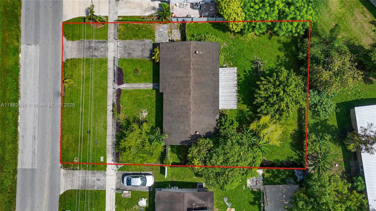 Active With Contract: $249,000 (3 beds, 2 baths, 1250 Square Feet)