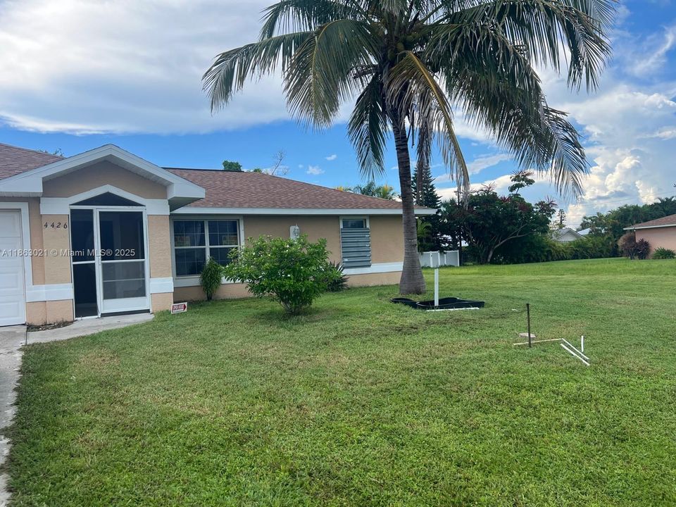 Active With Contract: $250,000 (3 beds, 2 baths, 0 Square Feet)