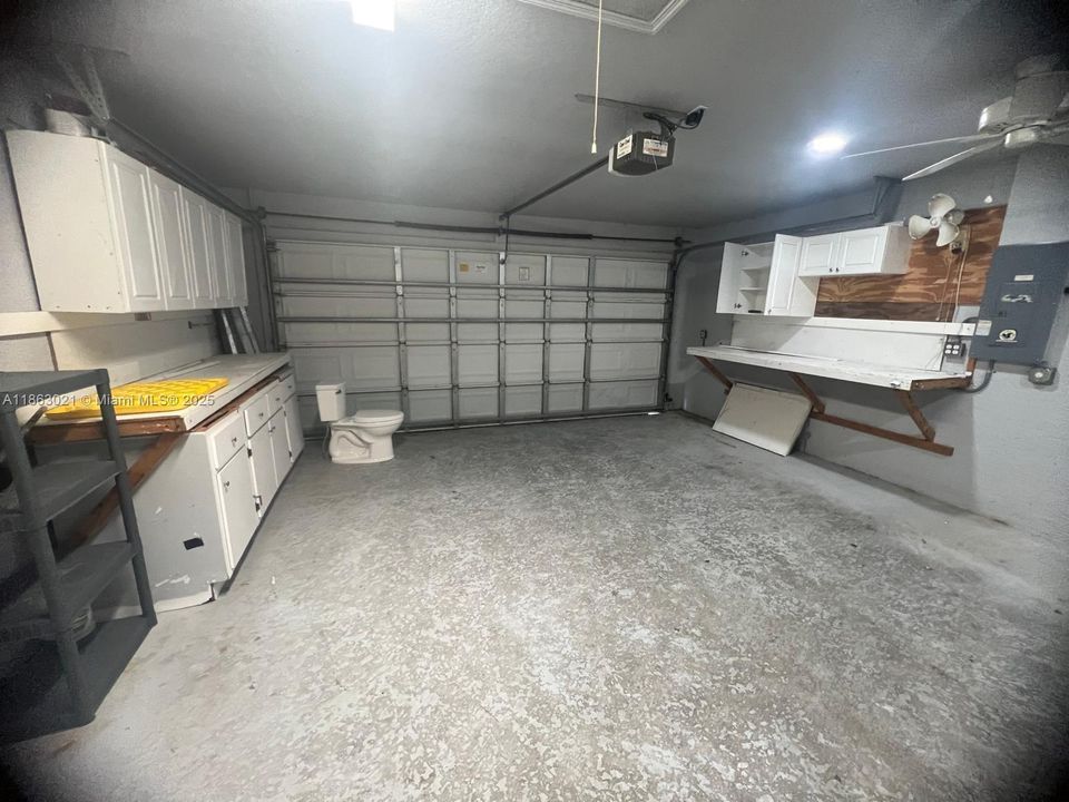 Active With Contract: $250,000 (3 beds, 2 baths, 0 Square Feet)