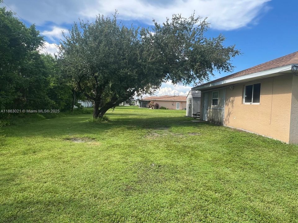 Active With Contract: $250,000 (3 beds, 2 baths, 0 Square Feet)