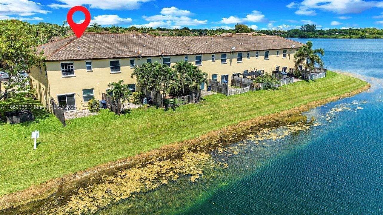 На продажу: $410,777 (2 спален, 2 ванн, 1458 Квадратных фут)