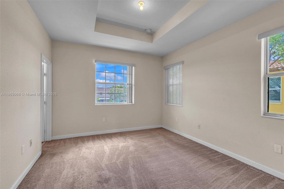 На продажу: $410,777 (2 спален, 2 ванн, 1458 Квадратных фут)