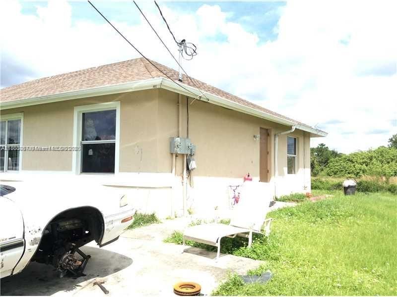 出租: $1,499 (2 贝兹, 2 浴室, 0 平方英尺)