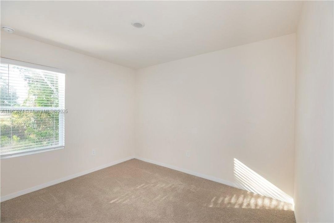 В аренду: $2,300 (3 спален, 2 ванн, 0 Квадратных фут)