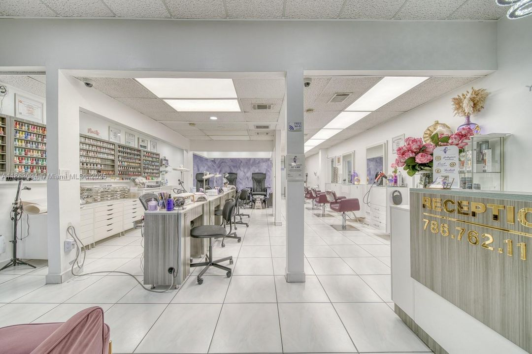 最近售出: $95,000 (0 贝兹, 0 浴室, 0 平方英尺)