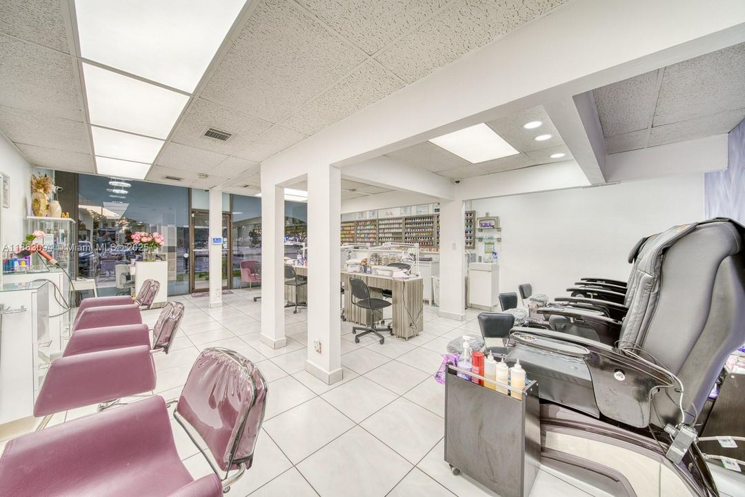 最近售出: $95,000 (0 贝兹, 0 浴室, 0 平方英尺)