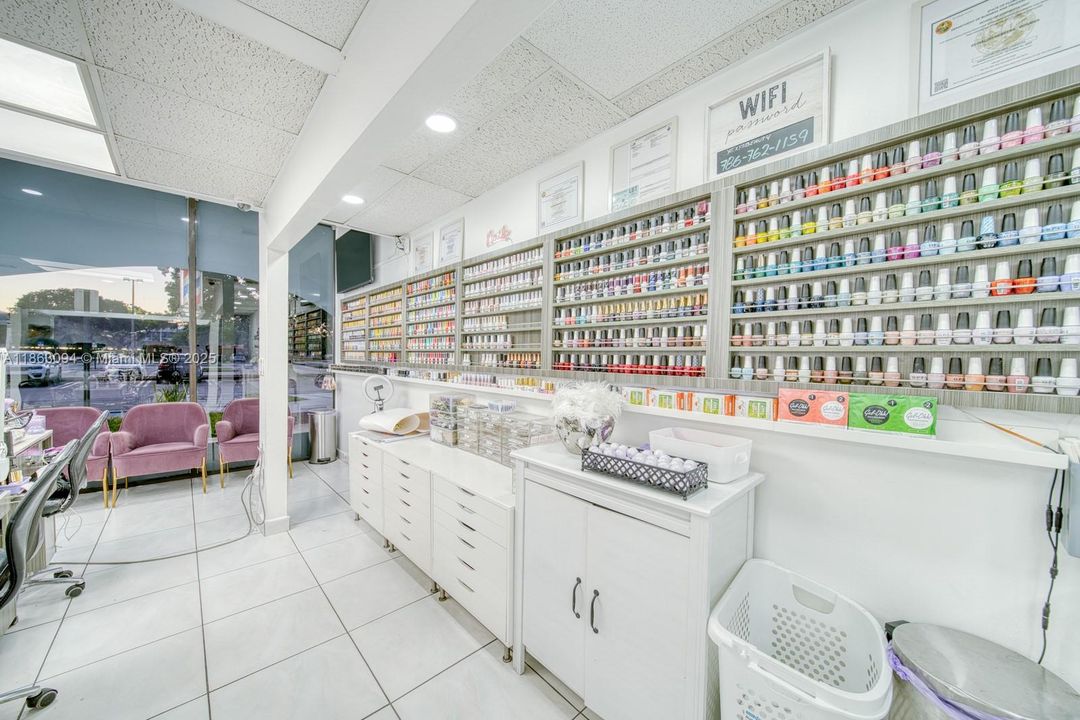 最近售出: $95,000 (0 贝兹, 0 浴室, 0 平方英尺)