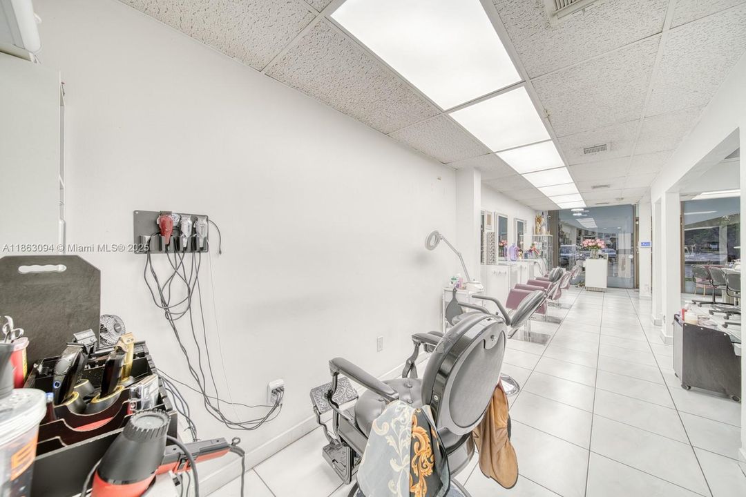 最近售出: $95,000 (0 贝兹, 0 浴室, 0 平方英尺)