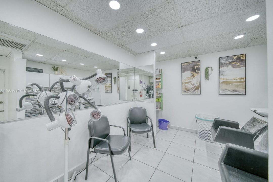 最近售出: $95,000 (0 贝兹, 0 浴室, 0 平方英尺)