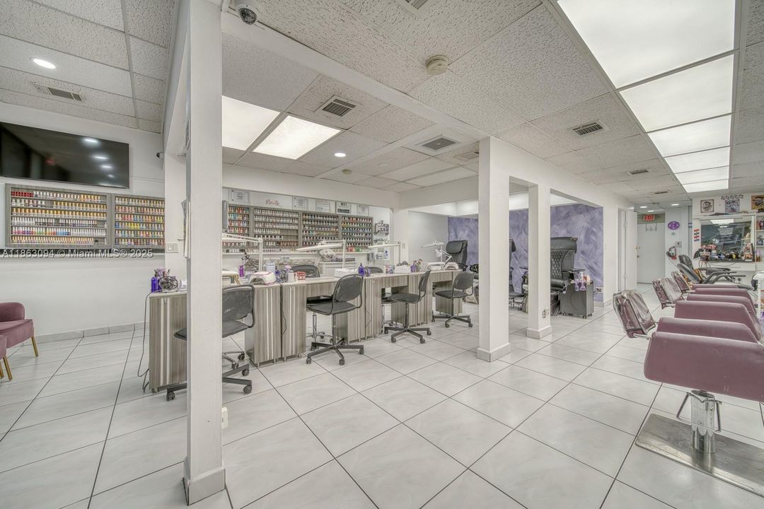 最近售出: $95,000 (0 贝兹, 0 浴室, 0 平方英尺)