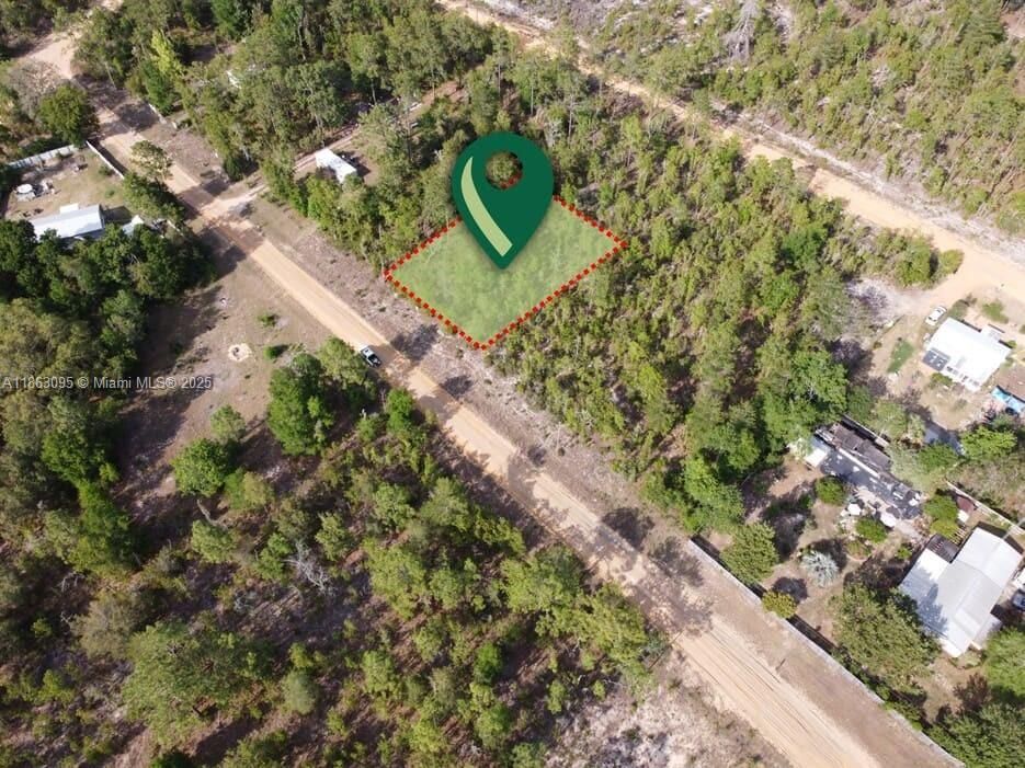 En Venta: $10,402 (0.24 acres)