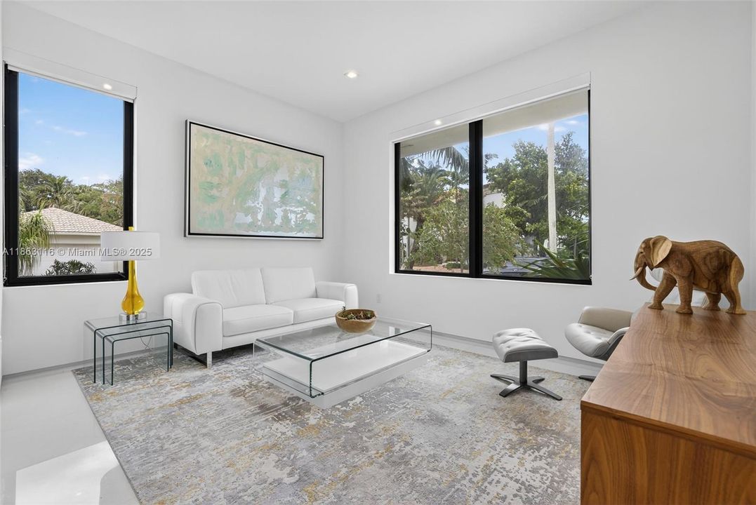 На продажу: $8,875,000 (8 спален, 8 ванн, 6446 Квадратных фут)