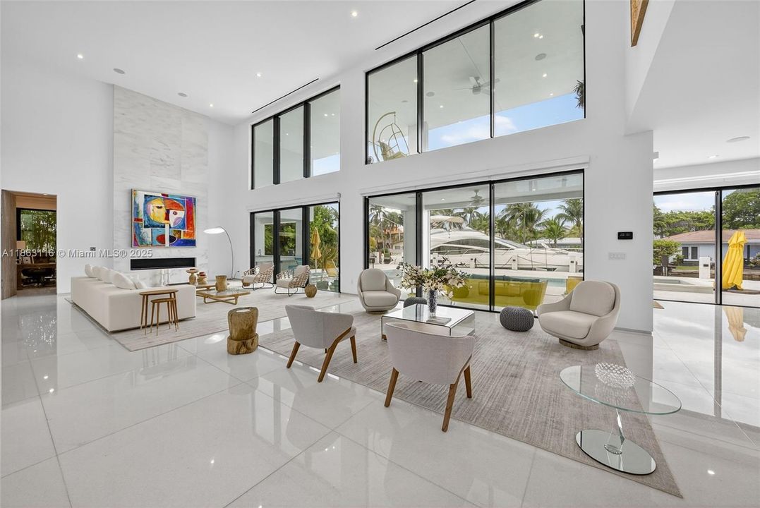 На продажу: $8,875,000 (8 спален, 8 ванн, 6446 Квадратных фут)