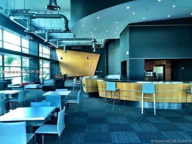 For Sale: $690,000 (2 beds, 3 baths, 1663 Square Feet)