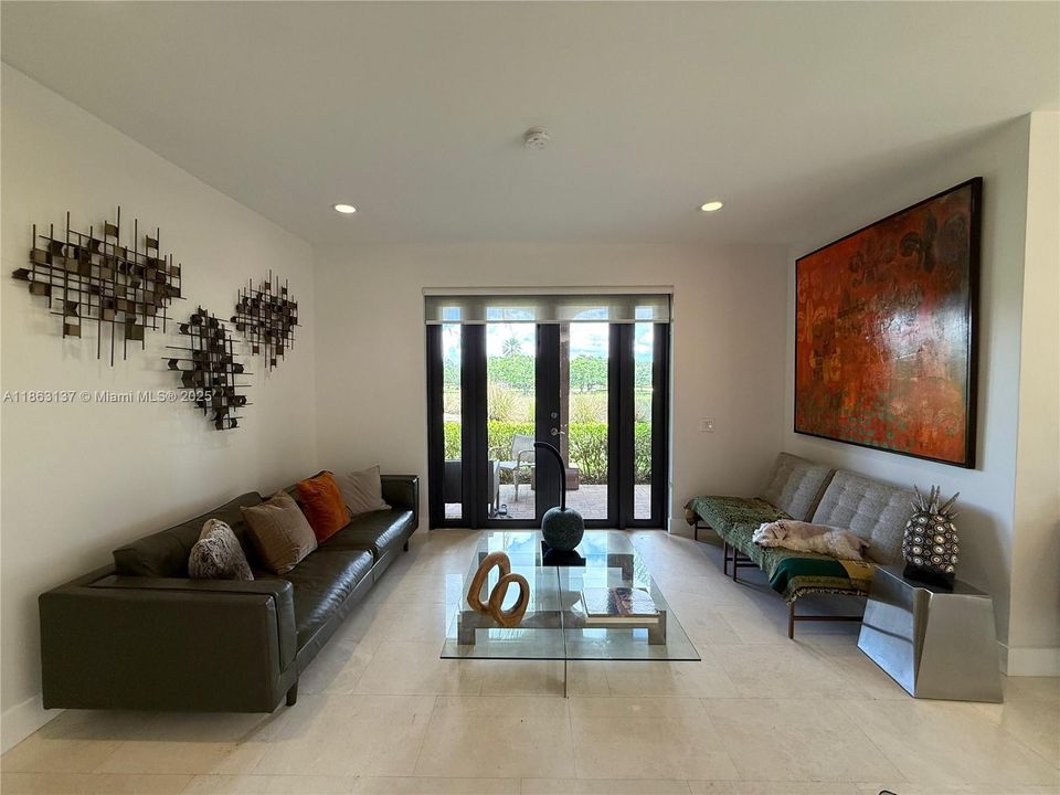 На продажу: $875,000 (3 спален, 2 ванн, 1600 Квадратных фут)