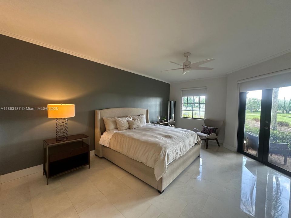 На продажу: $875,000 (3 спален, 2 ванн, 1600 Квадратных фут)