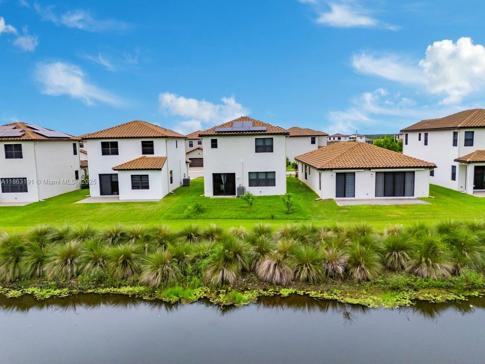 En Venta: $390,000 (3 camas, 2 baños, 1826 Pies cuadrados)