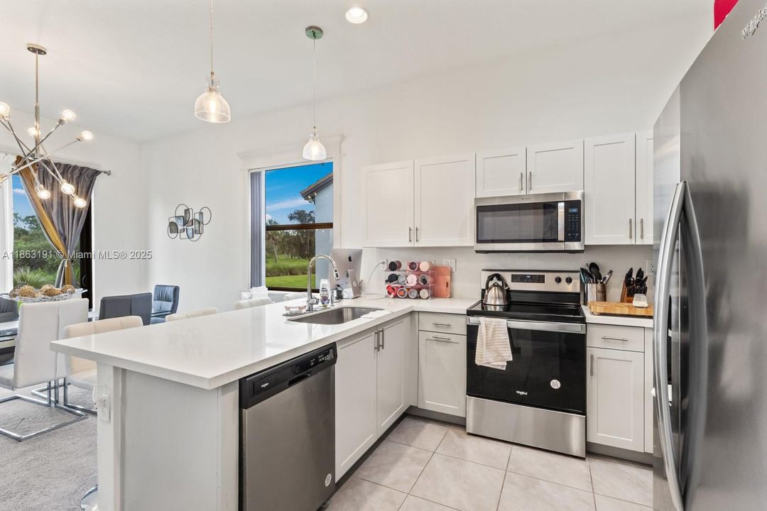 En Venta: $390,000 (3 camas, 2 baños, 1826 Pies cuadrados)