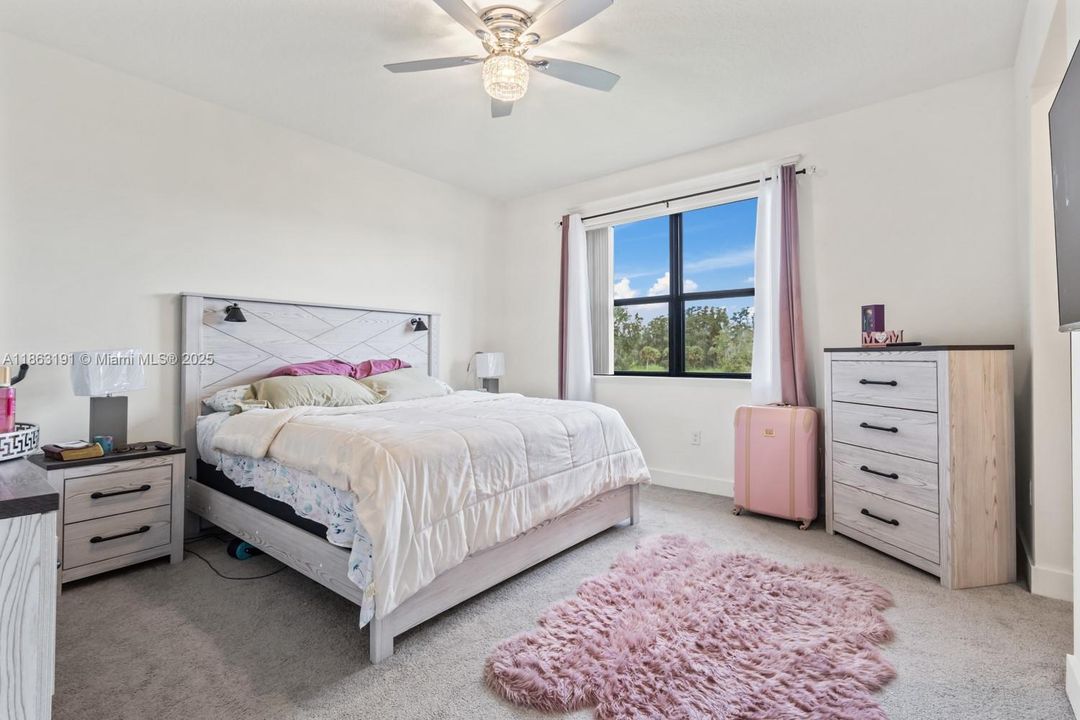 En Venta: $390,000 (3 camas, 2 baños, 1826 Pies cuadrados)