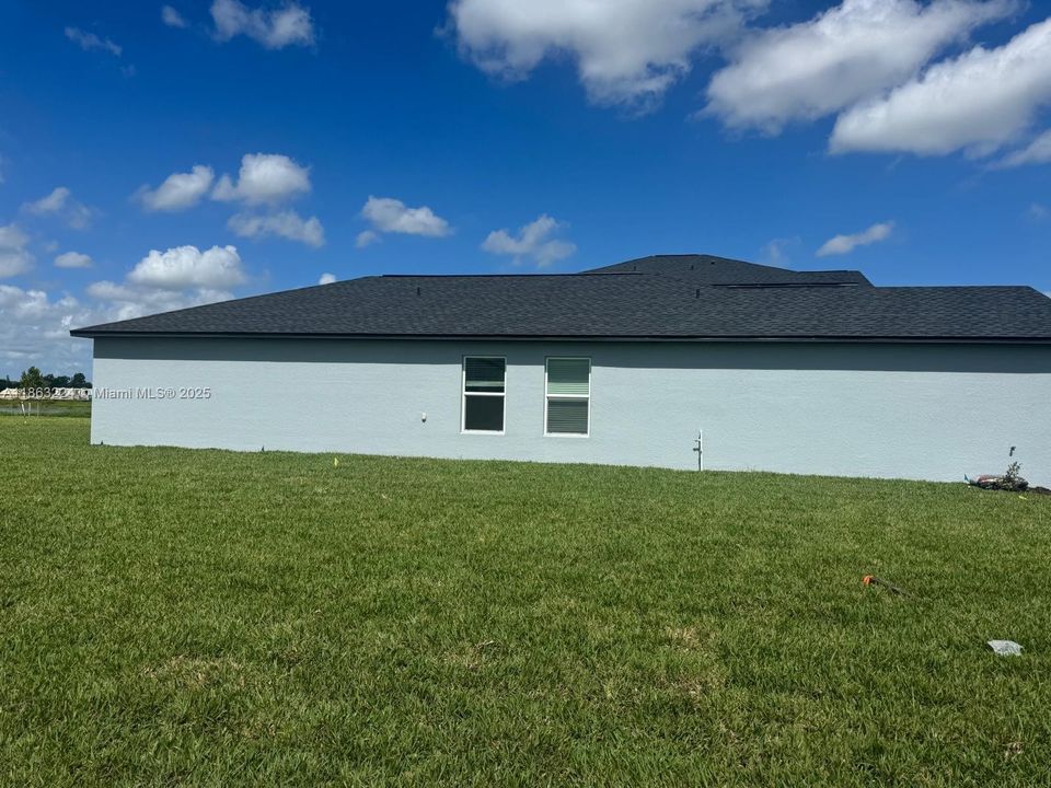 最近租的: $2,100 (3 贝兹, 2 浴室, 0 平方英尺)