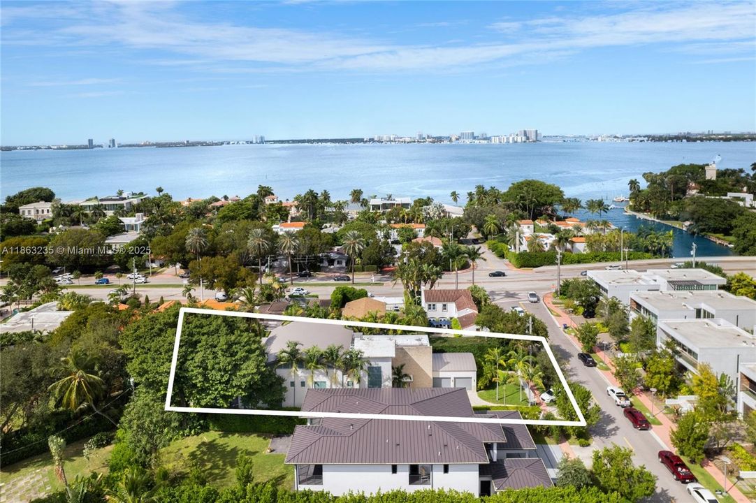 For Sale: $4,600,000 (2 beds, 2 baths, 5143 Square Feet)