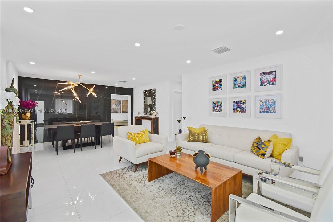 En Venta: $1,400,000 (3 camas, 2 baños, 1640 Pies cuadrados)