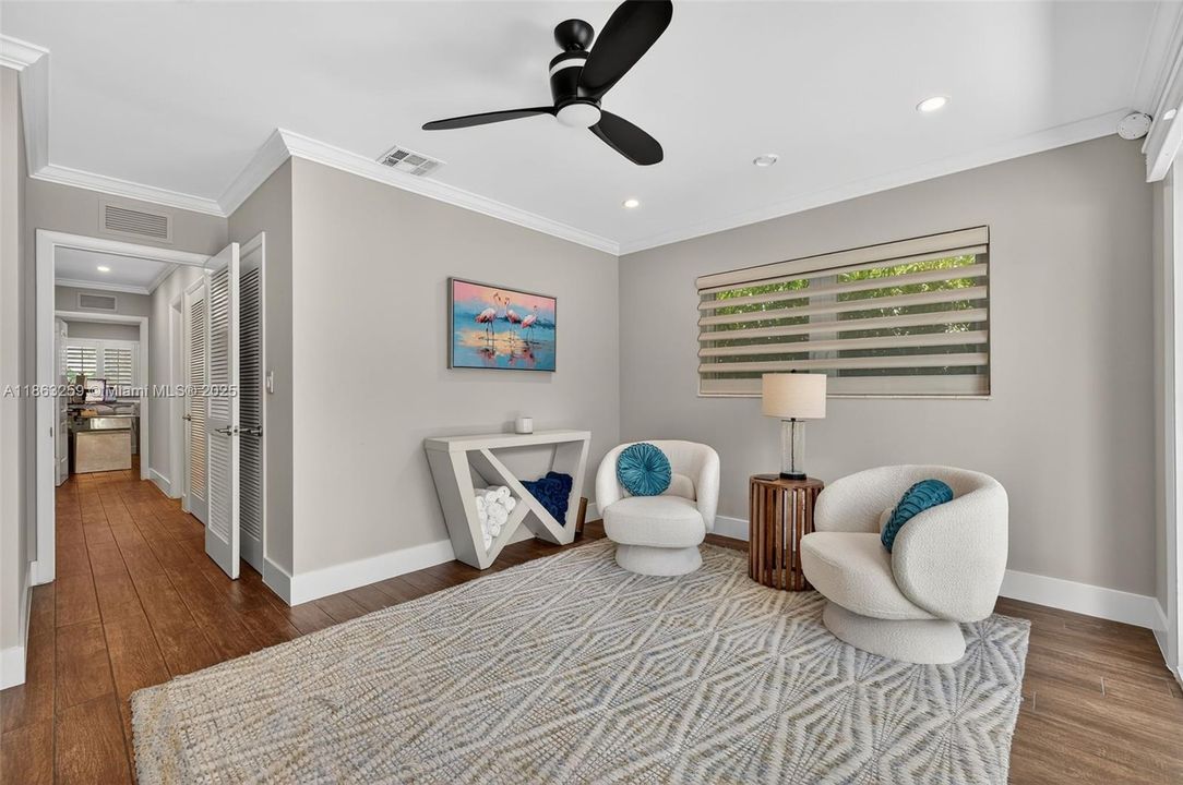 For Sale: $1,777,000 (3 beds, 2 baths, 1988 Square Feet)