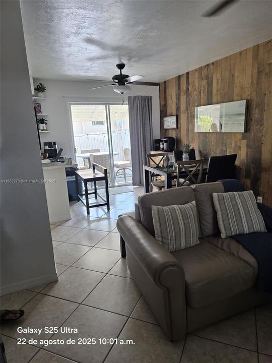 For Sale: $149,900 (1 beds, 1 baths, 600 Square Feet)