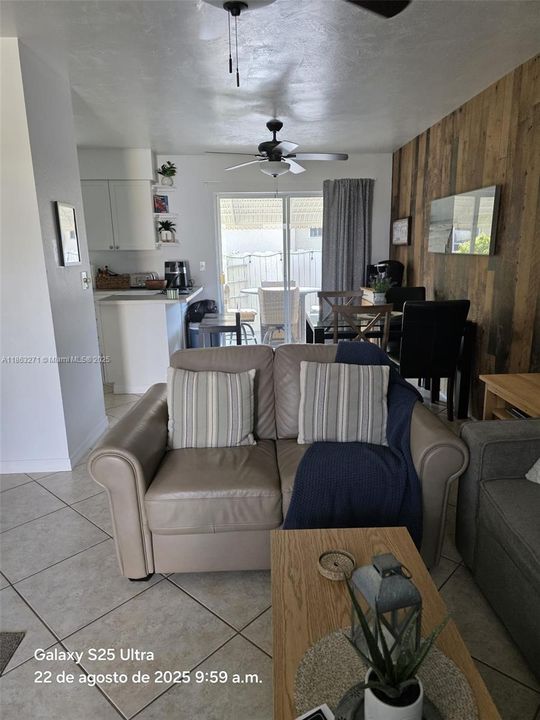 For Sale: $149,900 (1 beds, 1 baths, 600 Square Feet)