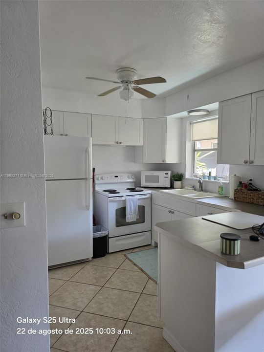 For Sale: $149,900 (1 beds, 1 baths, 600 Square Feet)