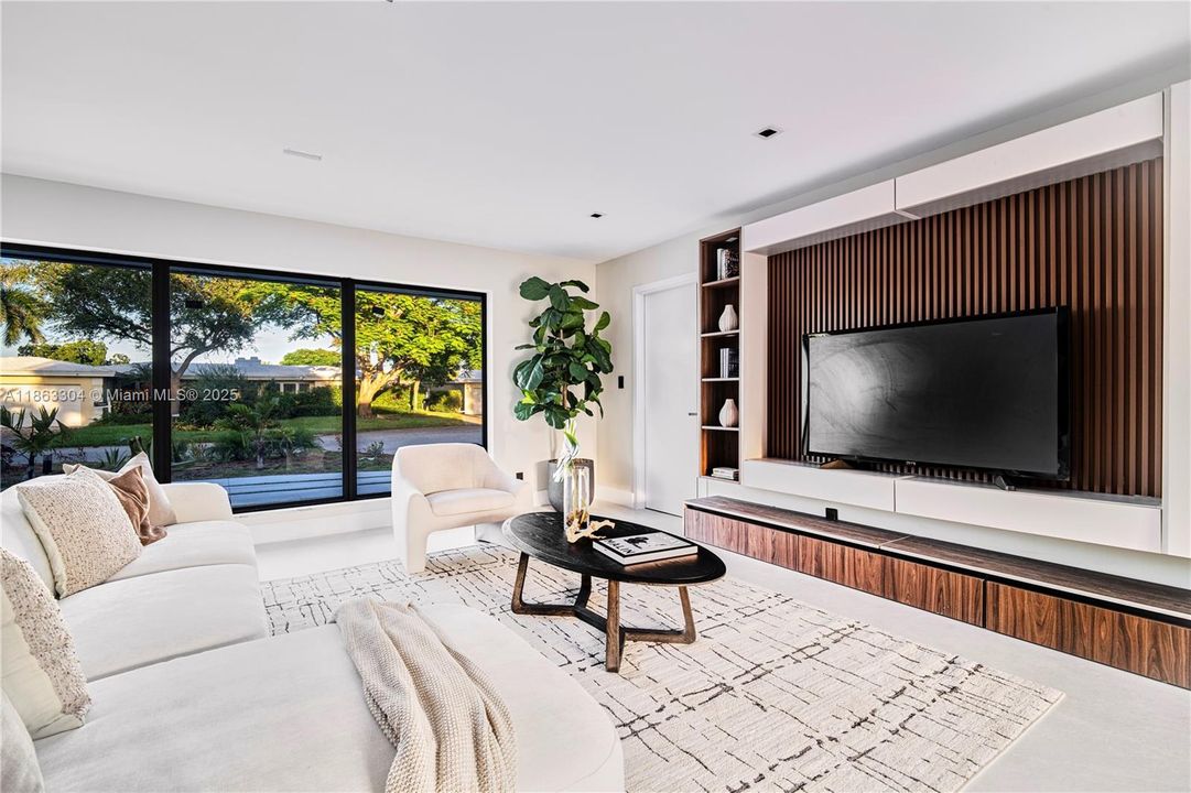 For Sale: $2,150,000 (5 beds, 3 baths, 2285 Square Feet)