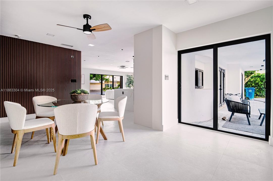 For Sale: $2,150,000 (5 beds, 3 baths, 2285 Square Feet)