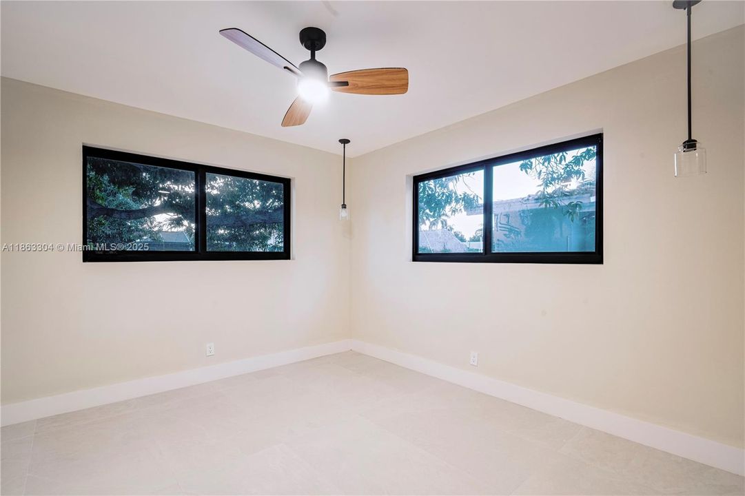 For Sale: $2,150,000 (5 beds, 3 baths, 2285 Square Feet)