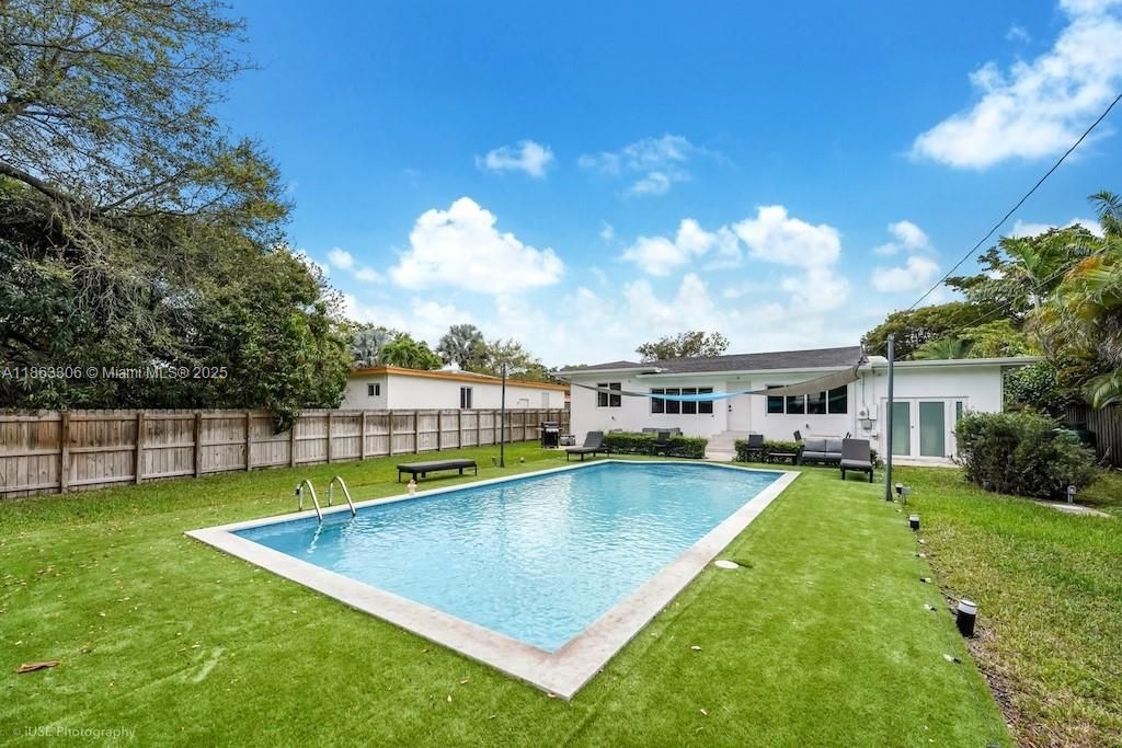 待售: $1,350,000 (3 贝兹, 2 浴室, 1663 平方英尺)