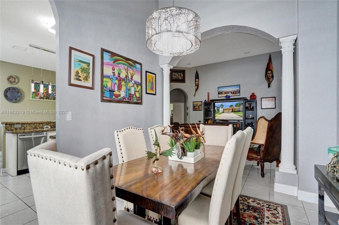 Active With Contract: $784,900 (4 beds, 2 baths, 2634 Square Feet)