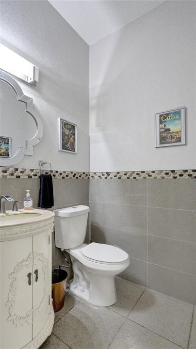 Active With Contract: $784,900 (4 beds, 2 baths, 2634 Square Feet)