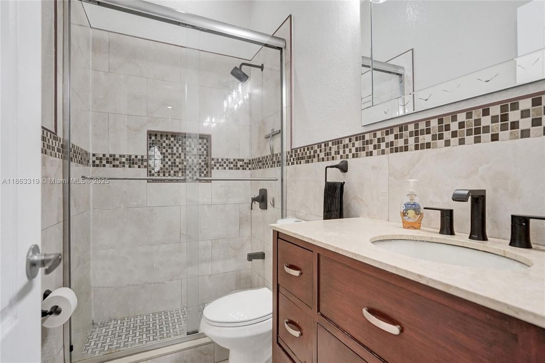 Active With Contract: $784,900 (4 beds, 2 baths, 2634 Square Feet)