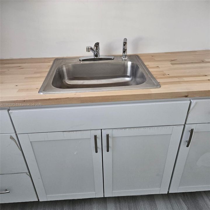 待售: $4,340,000 (0 贝兹, 0 浴室, 8860 平方英尺)