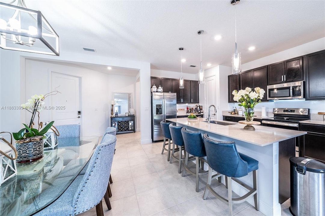 В аренду: $5,300 (4 спален, 3 ванн, 2179 Квадратных фут)