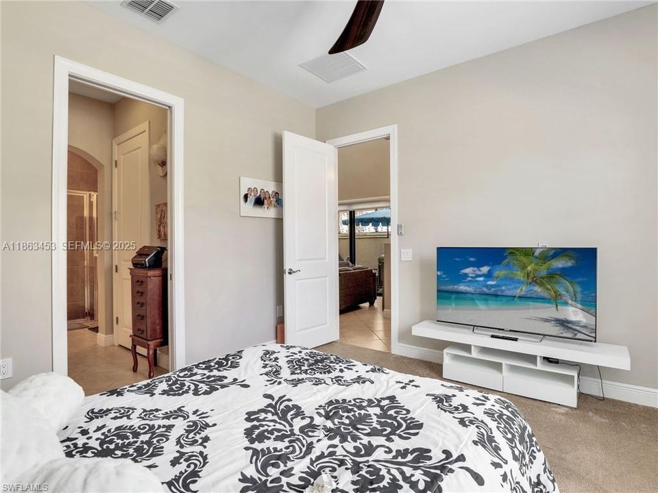 For Sale: $515,000 (3 beds, 3 baths, 2115 Square Feet)